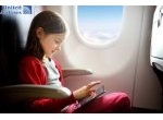 Trẻ em có được đi một mình trên máy bay hay không?